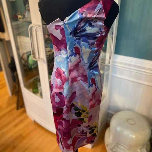 Kay Unger silk dress size 6 lined excellent condition - Picture 8 of 8